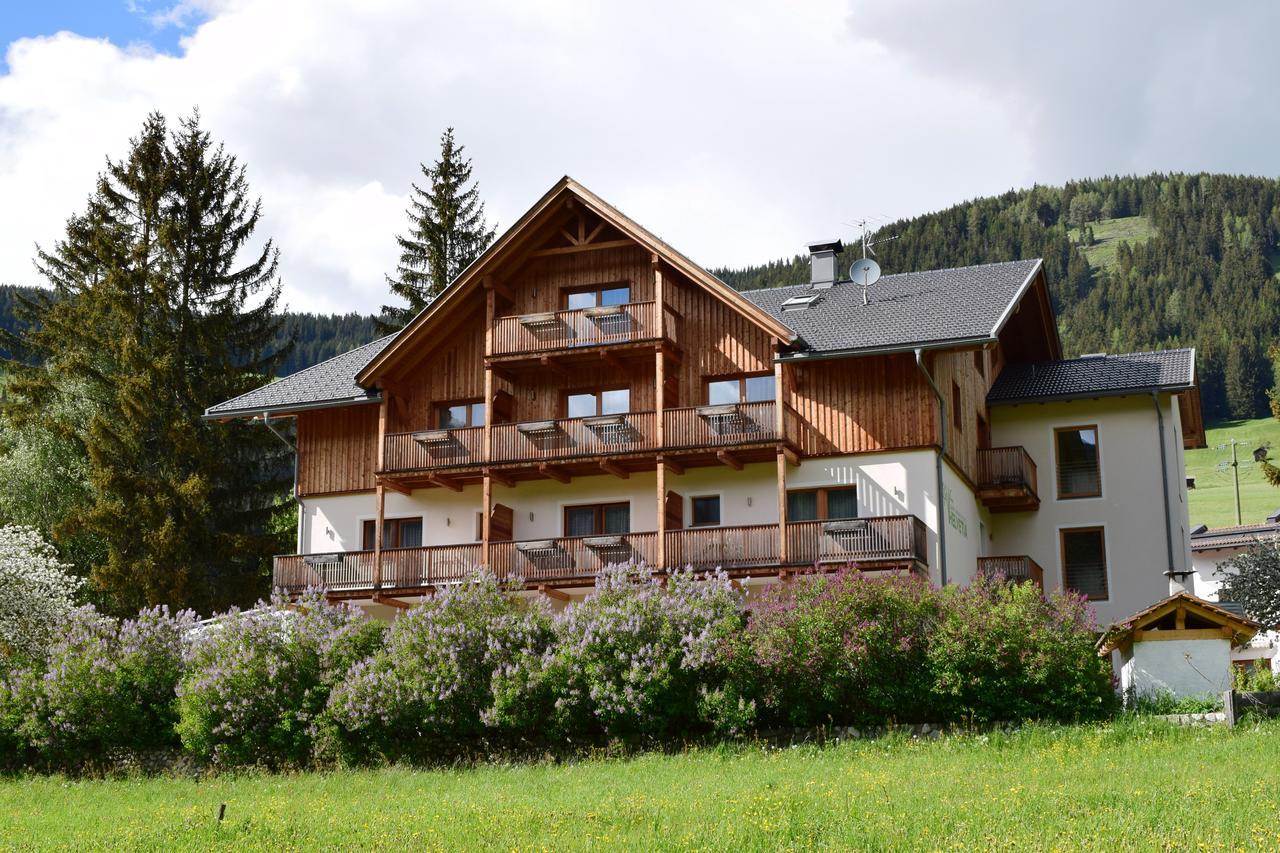 Garni Appartments Helvetia Niederdorf